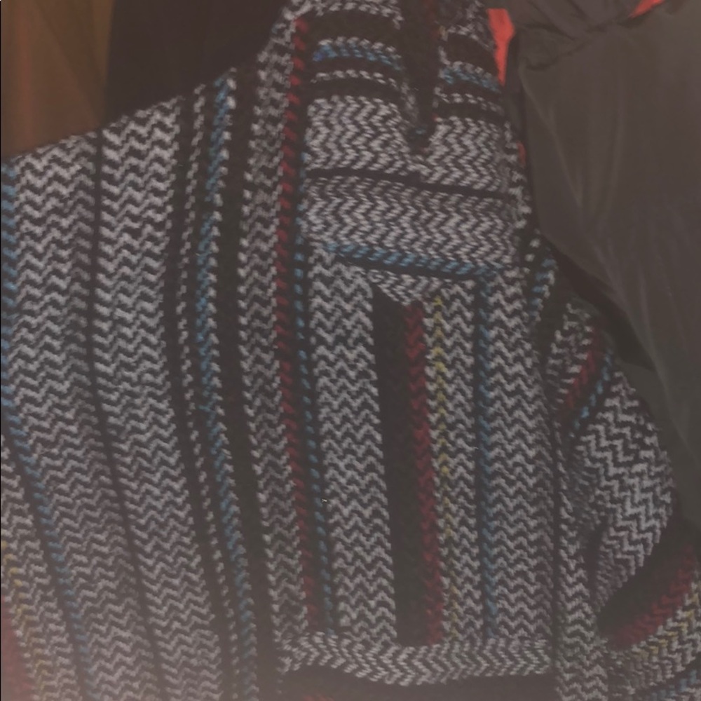 Drug Rug pullover